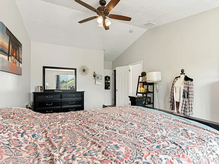 1017 N 125 E — Photo 11