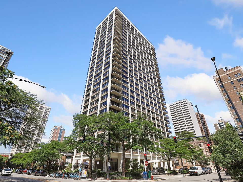 1st image of 88 W Schiller St APT 1704L
