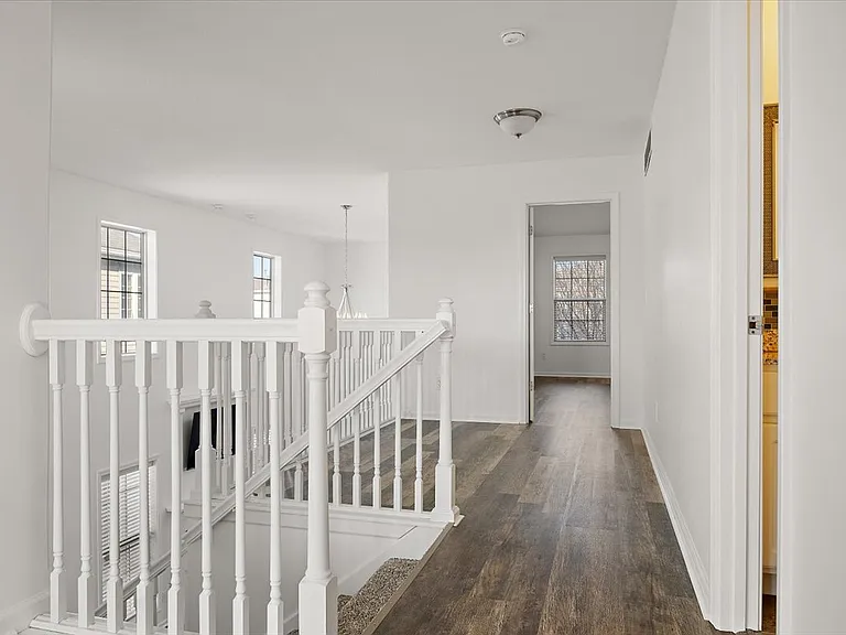 1200 Heron Dr — Photo 22