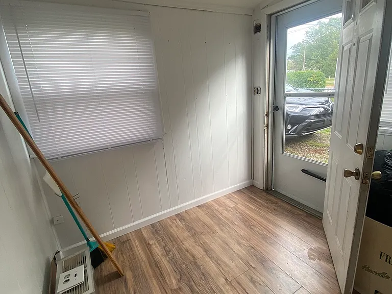 1208 Windermere Dr — Photo 17