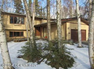521 High View Dr, Anchorage, AK 99515