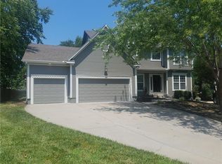 21914 W 52nd St, Shawnee, KS 66226