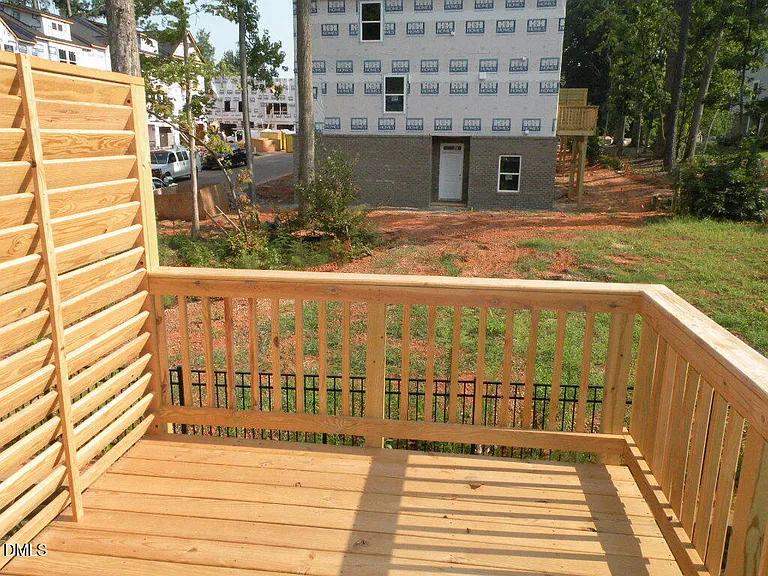 328 Page Square Dr — Photo 22