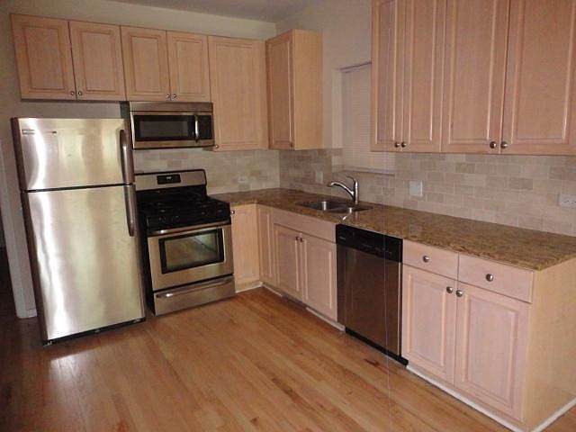 1st image of 2320 N Southport Ave #1F