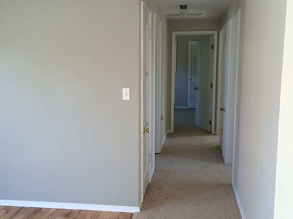 3rd image of 5401 N 31st St