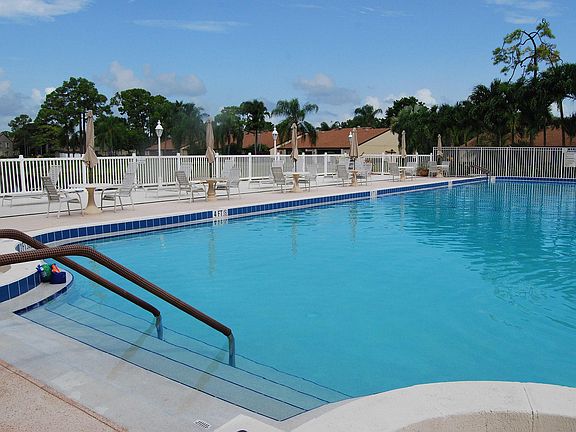 5th image of 616 Sea Pine Way APT B3