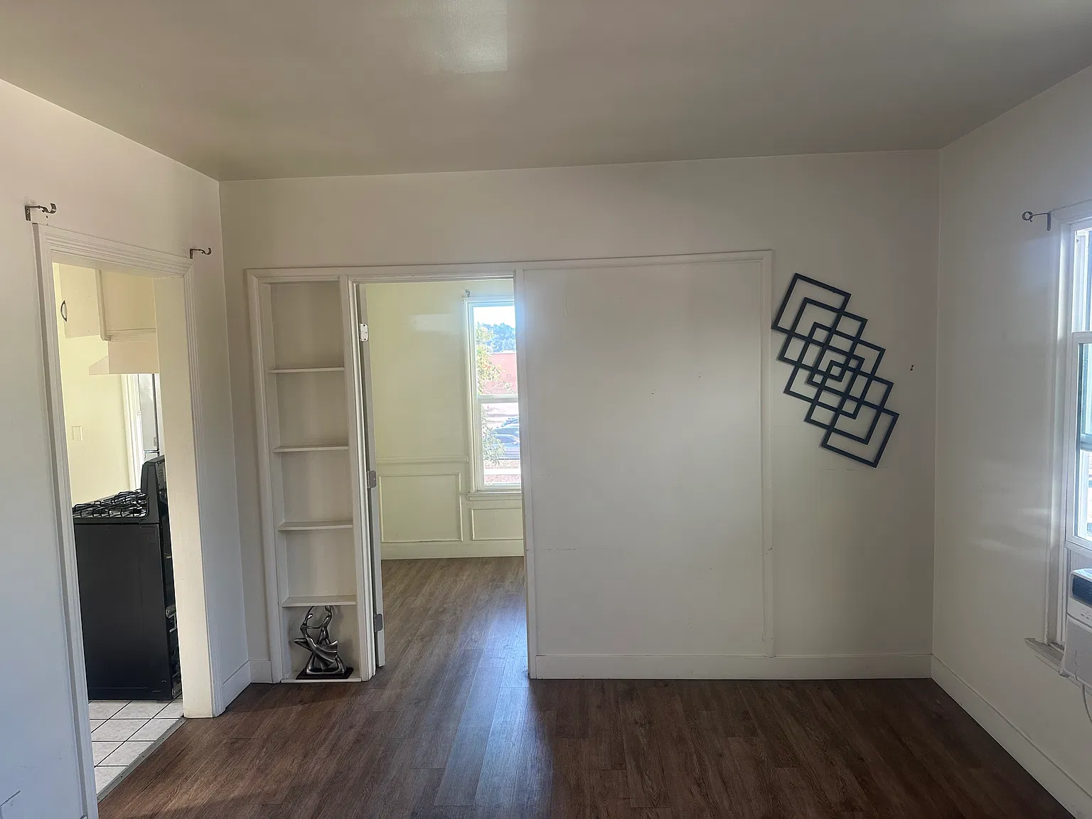 1 bed, 550 sqft, $2,000 — Photo 2