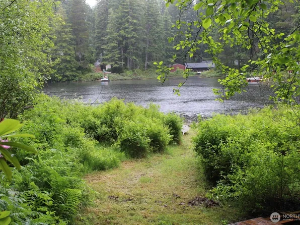 291 Collins Lake Drive, Belfair, WA 98528