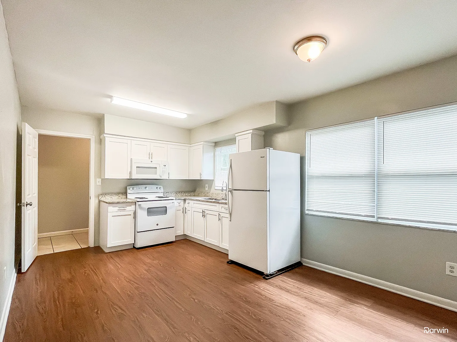4 bed, 1.5 bath, 1150 sqft, $1,975 — Photo 4