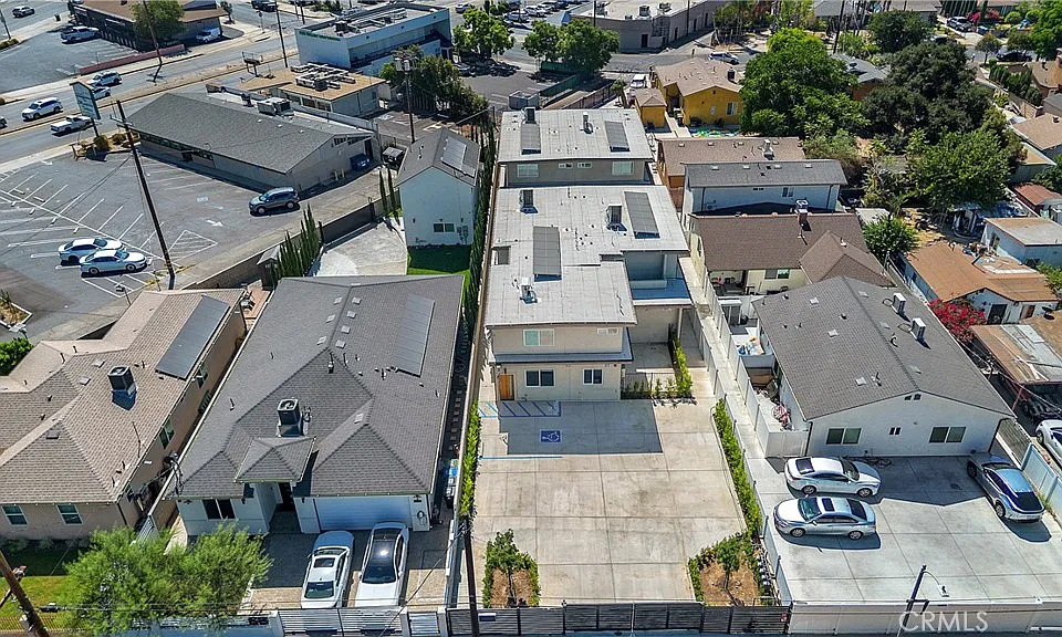 10882 1/2 Dora St