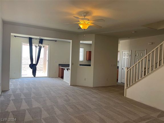 2nd image of 10668 Summerbell St