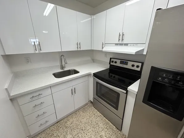 142 SW 18th Ave, Miami, FL