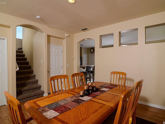 4th image of 9266 Marlemont Cir