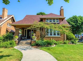 5204 W Washington Blvd, Milwaukee, WI 53208