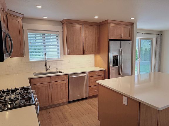 5th image of 1507 N James St