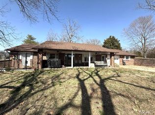 27409 Missouri Dr, Lebanon, MO 65536