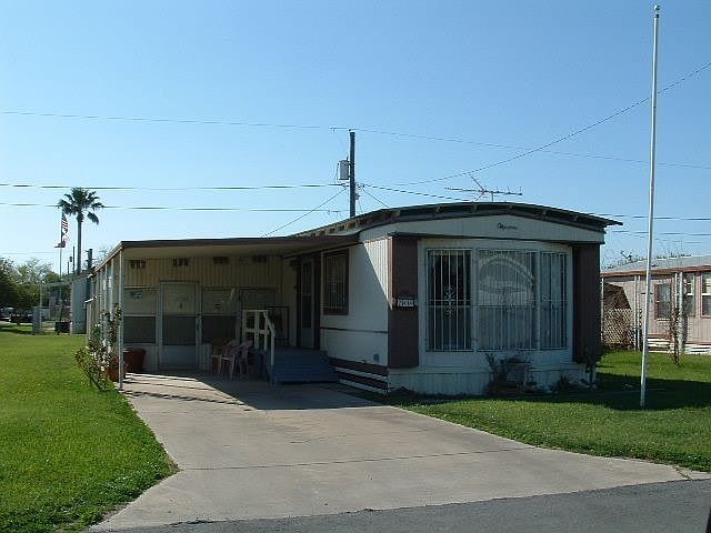 1st image of 701 N Anaqua St