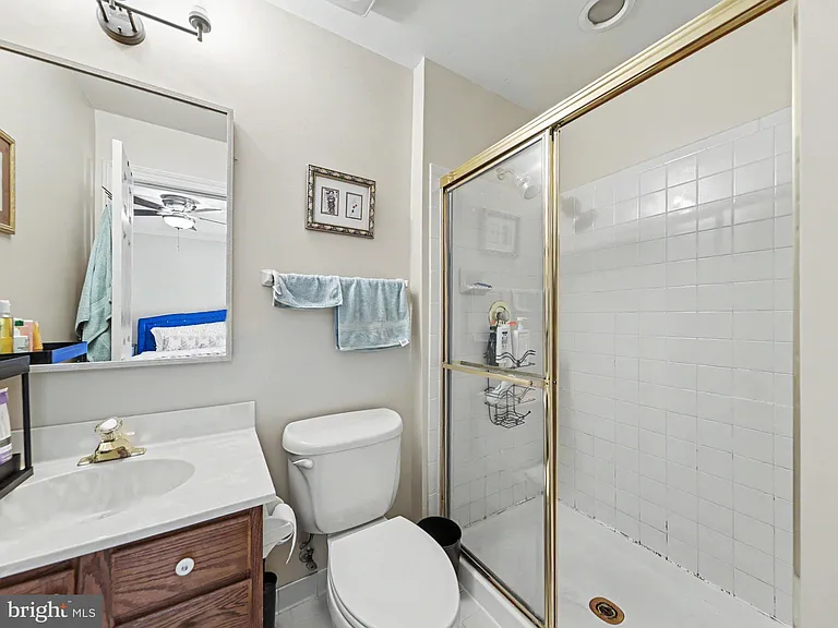 16652 Purcival Ct — Photo 34