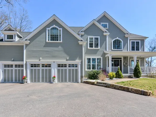 3 Ammidon Rd, Mendon, MA 01756