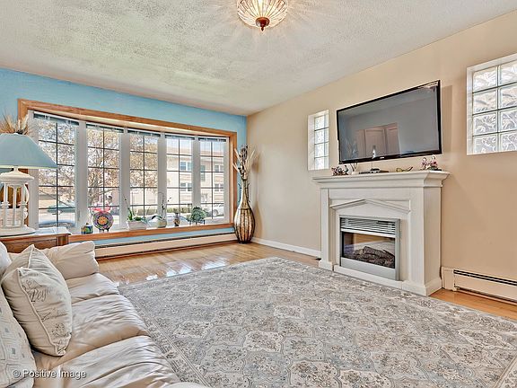 5th image of 7635 W Fullerton Ave