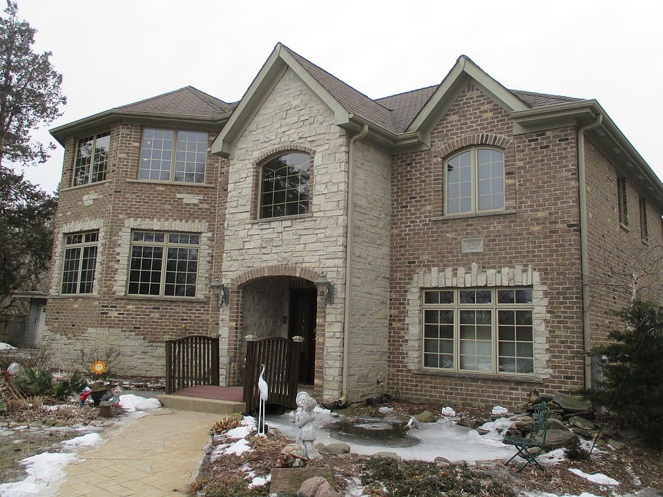 1st image of 22W335 Temple Dr