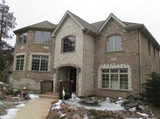 22W335 Temple Dr, Medinah, IL