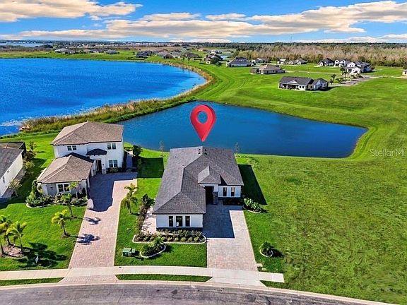 2nd image of 224 Valencia Ridge Dr