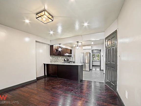 2nd image of 292A McGuinness Blvd #2