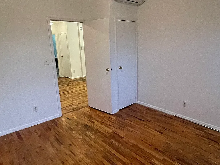 896 Flushing Ave #3 — Photo 6