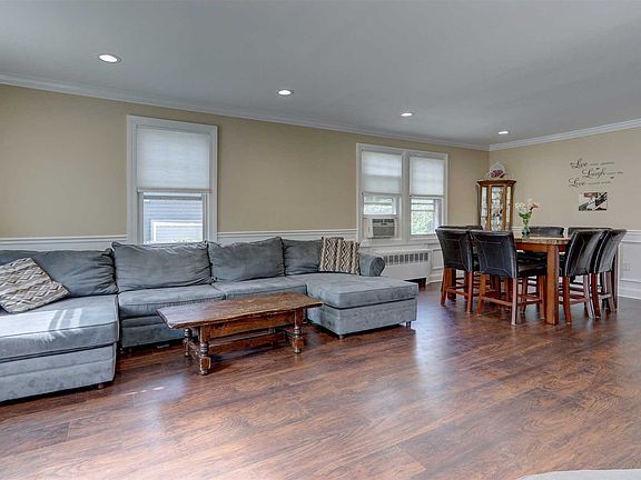 4th image of 2318 Neptune Ave