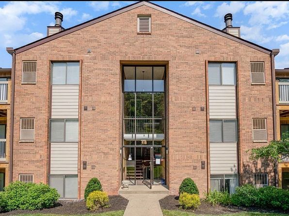 18 Woodland Hills Dr SUITE 3