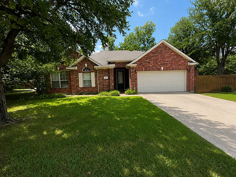 737 Westminster Way — Photo 2