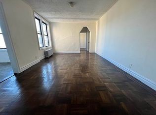 2084 Bronx Park E #6L, Bronx, NY 10462