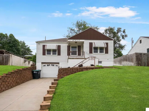 2109 S 47th St, Omaha, NE 68106