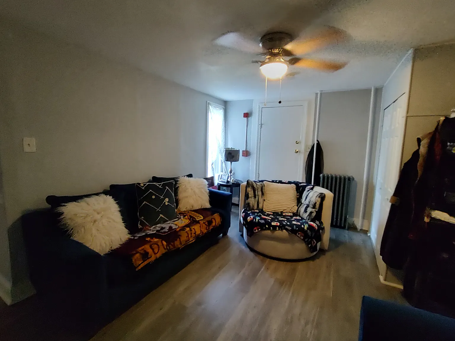 5 bed, 1400 sqft, $2,500 — Photo 3
