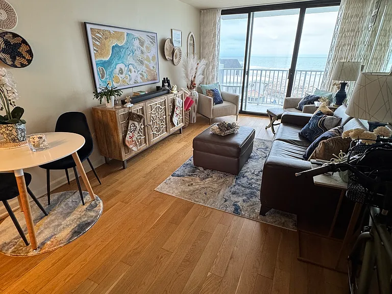 111 S 16th Ave #617 — Photo 22