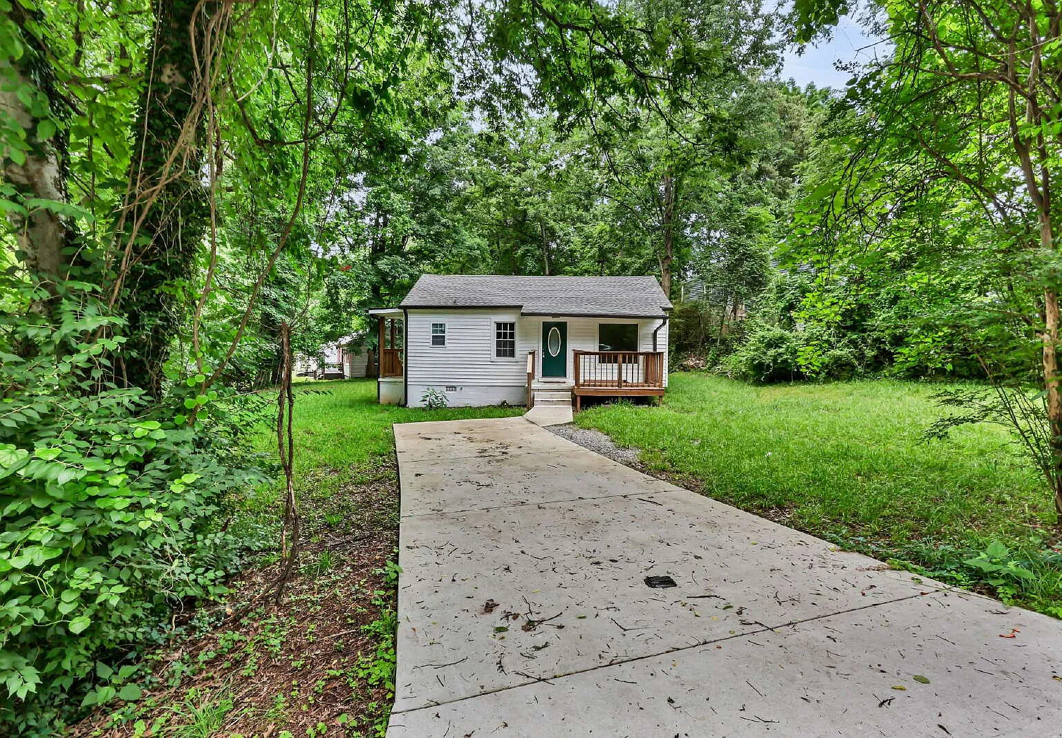 2 bed, 1.0 bath, 775 sqft, $950 — Photo 4