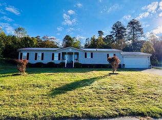 195 Pelphrey Subdivision Rd, Staffordsville, KY 41256
