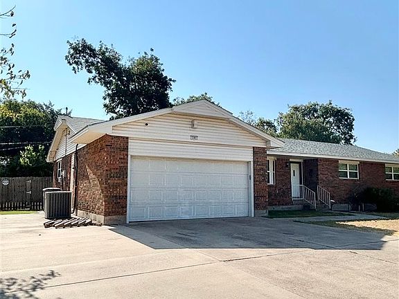 2nd image of 505 NW 40th St