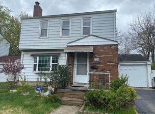 70 N James Rd, Columbus, OH 43213