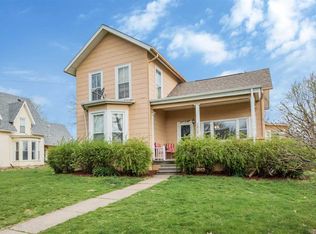 708 W Main St, Washington, IA 52353