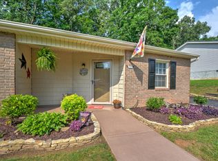 242 Doe Run Blvd, Clinton, TN 37716