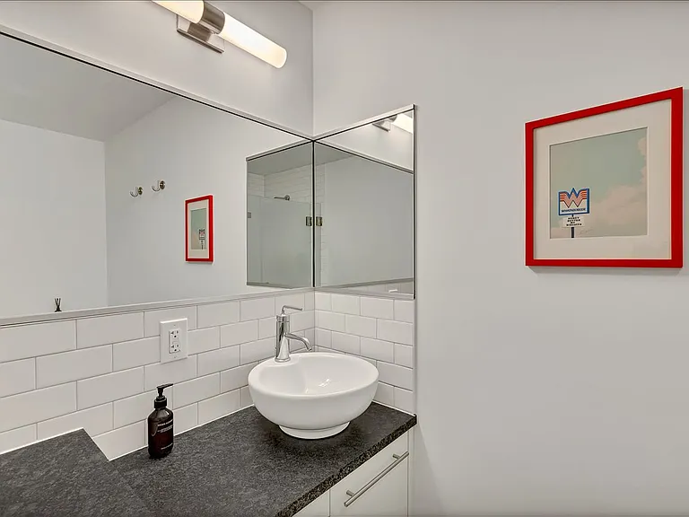 18 Granite St — Photo 31