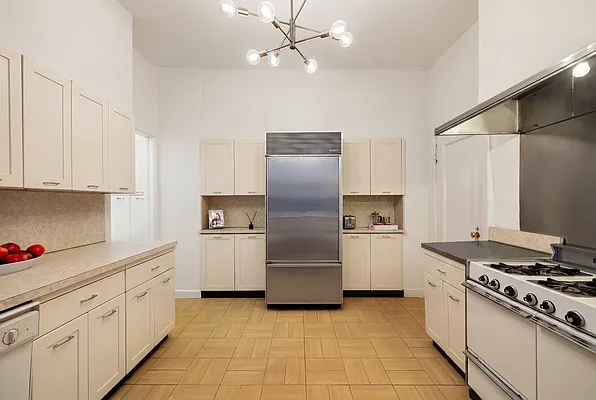 Kitchen, photo 2