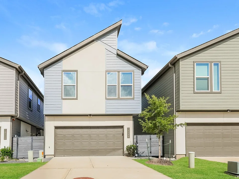 18306 W Centro Cir