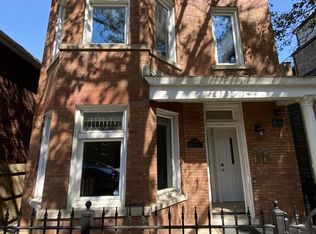 1460 W Huron St #1F, Chicago, IL 60642
