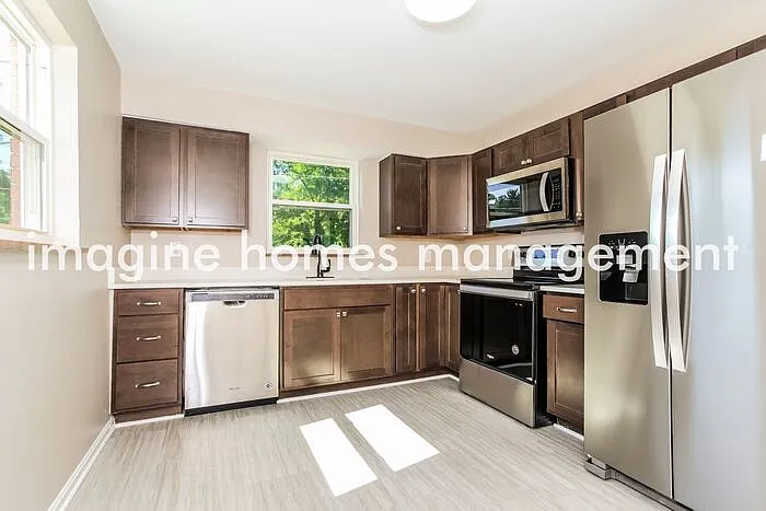 3999 S Whetzel Ave — Photo 6