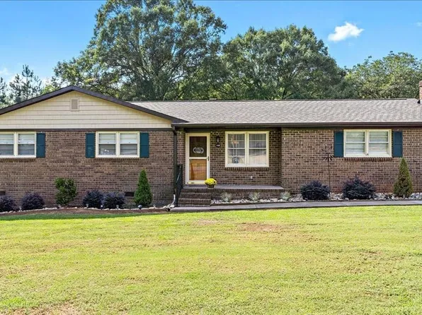 140 Shadowview Dr, Roebuck, SC 29376