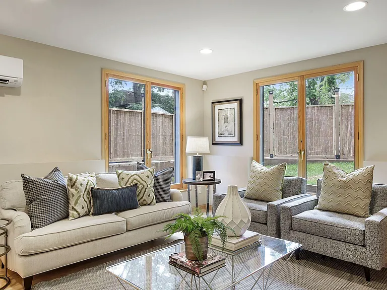 3517 W 21st St — Photo 9