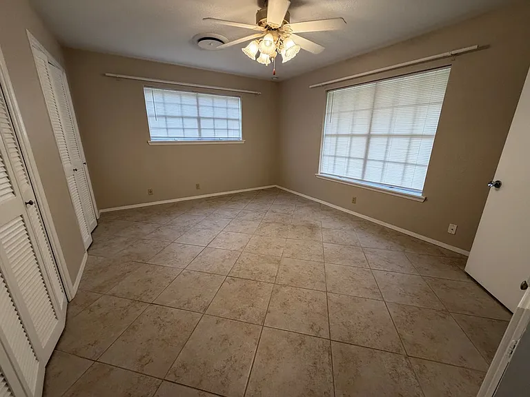 101 Crescent Dr — Photo 9